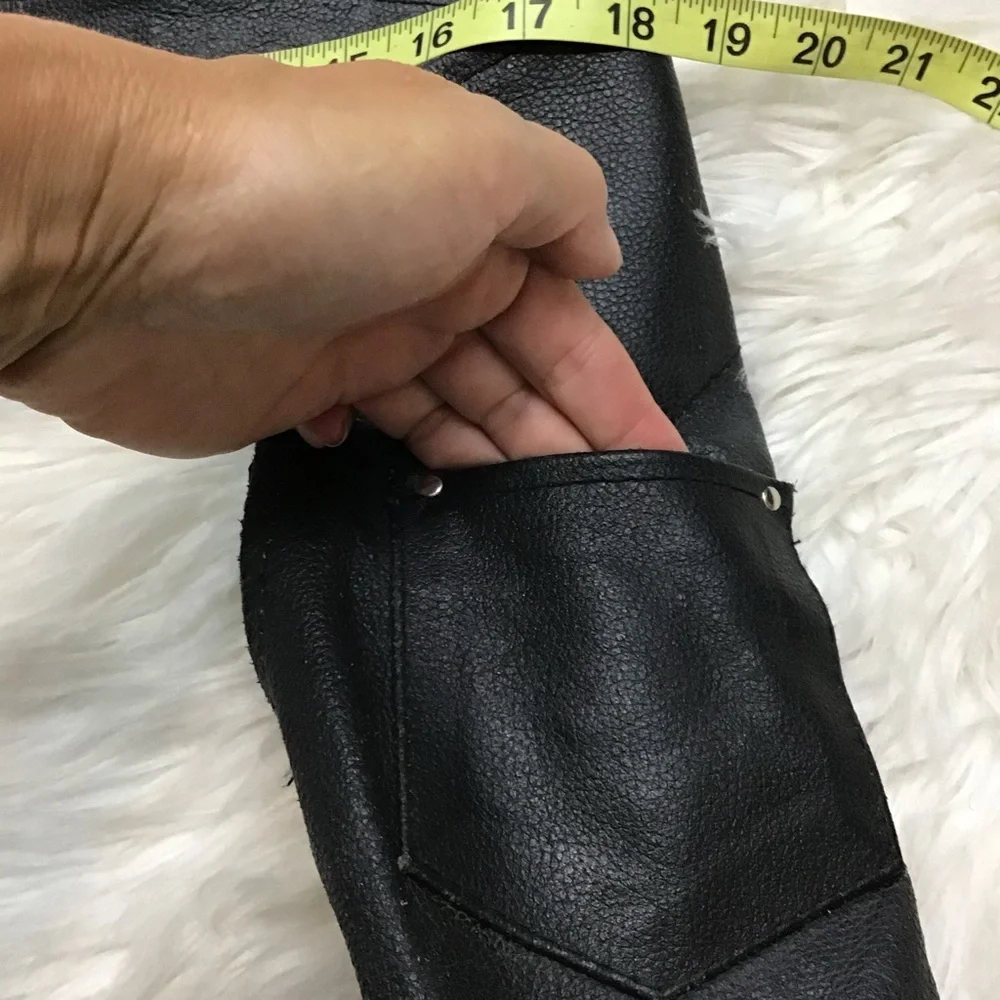 Event Leather Black Motorcycle Chaps Zip Sides Snap Bottoms Pocket